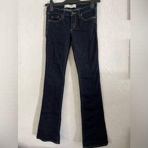 Abercrombie & Fitch Dark Wash Jeans . Flare leg . Size 00 / 24 .